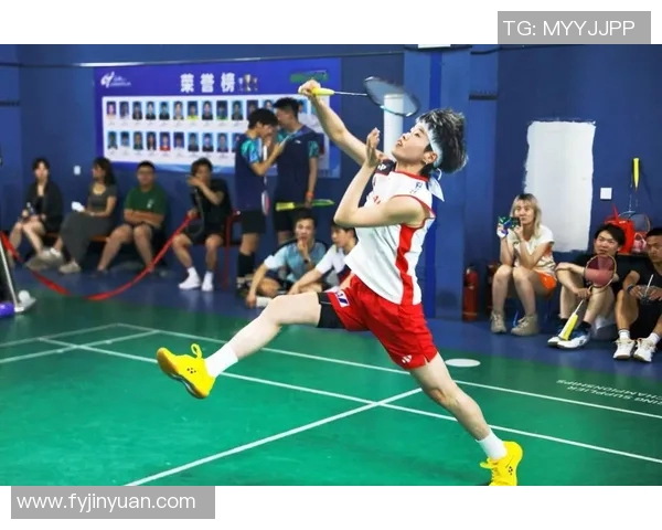 羽毛球传奇周强的成长之路与职业生涯回顾